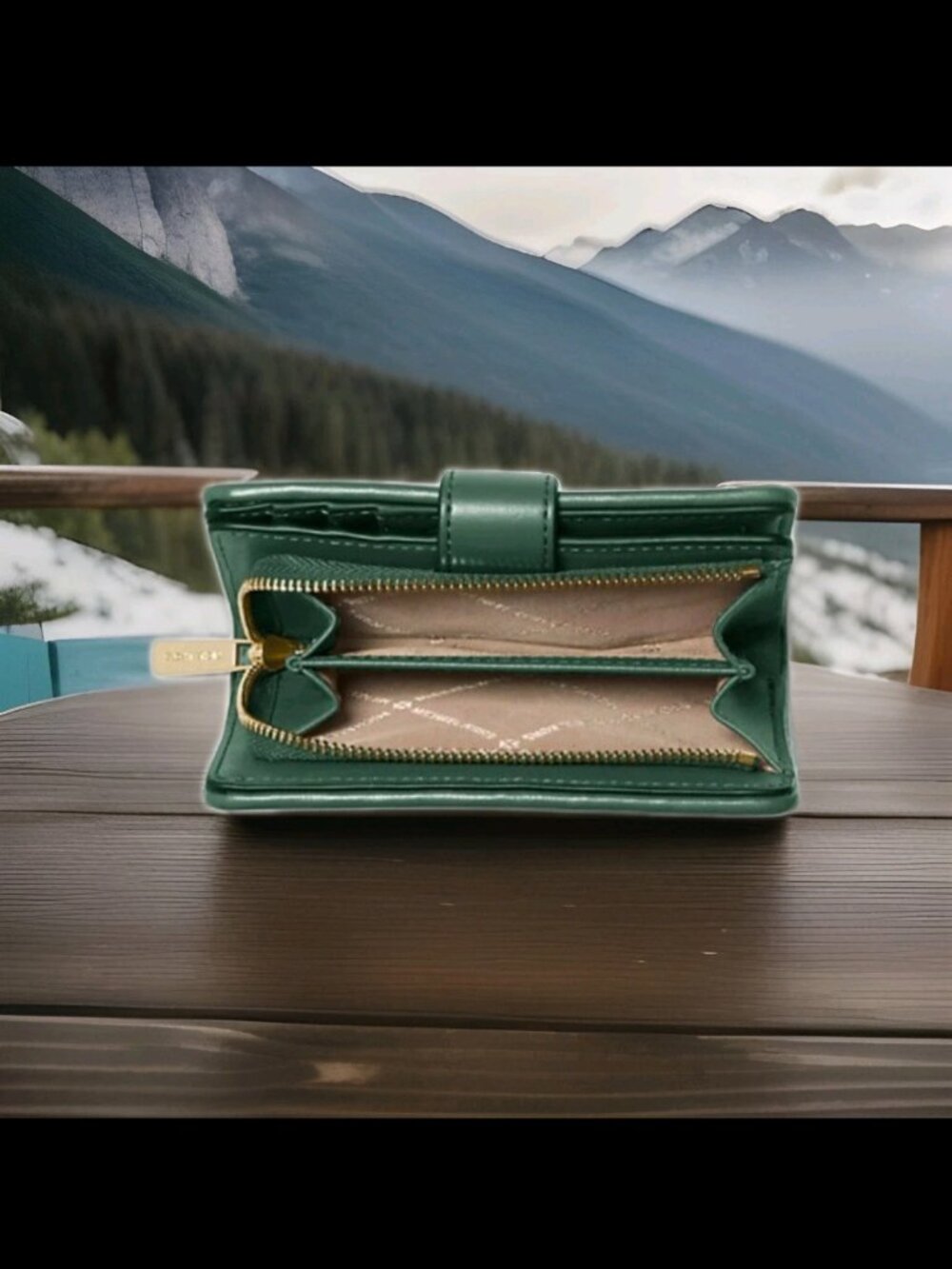 Michael Kors Jet Set Medium Woven Wallet Green Color NWT MSRP $298 - Picture 2 of 9
